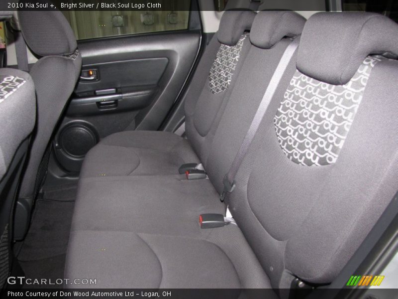 Bright Silver / Black Soul Logo Cloth 2010 Kia Soul +