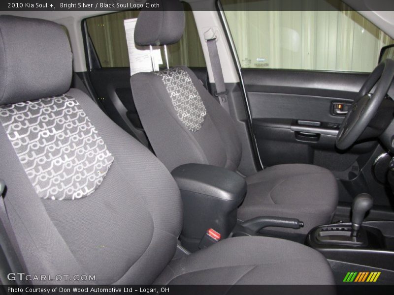 Bright Silver / Black Soul Logo Cloth 2010 Kia Soul +