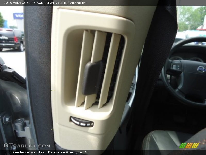 Silver Metallic / Anthracite 2010 Volvo XC60 T6 AWD