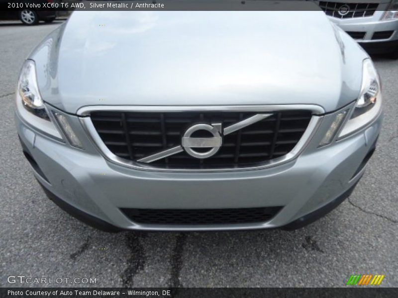 Silver Metallic / Anthracite 2010 Volvo XC60 T6 AWD