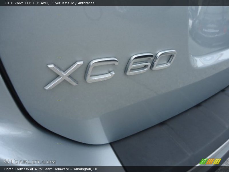 Silver Metallic / Anthracite 2010 Volvo XC60 T6 AWD