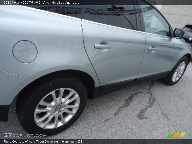 Silver Metallic / Anthracite 2010 Volvo XC60 T6 AWD