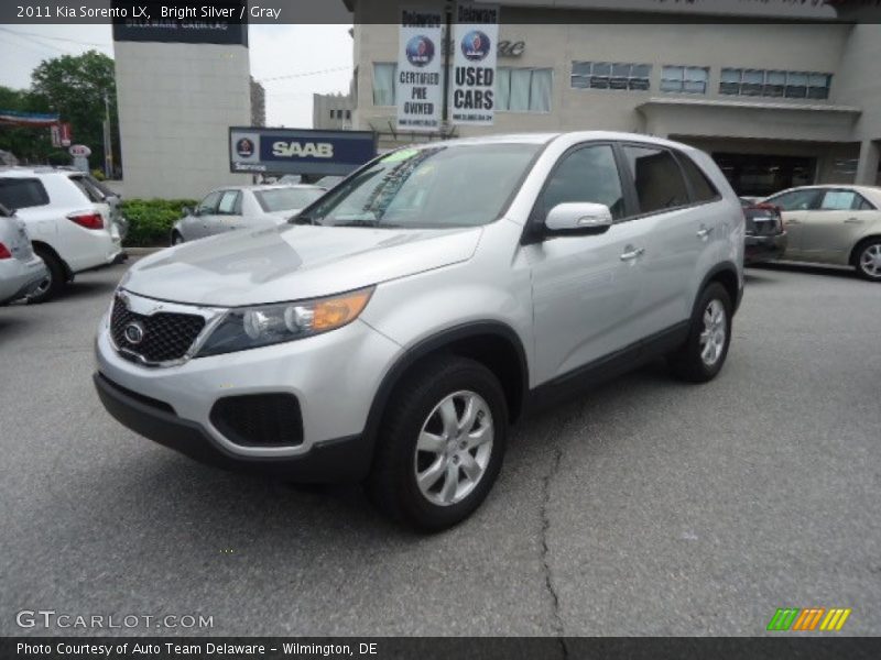 Bright Silver / Gray 2011 Kia Sorento LX