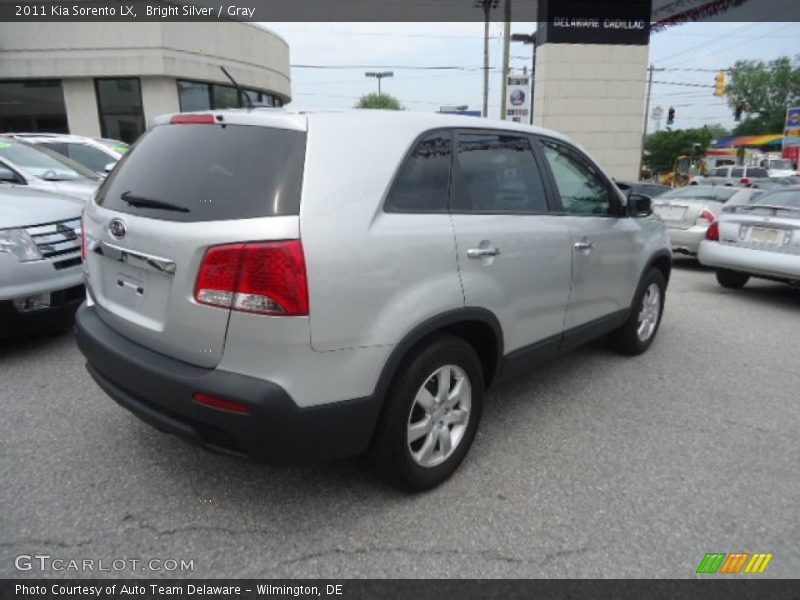 Bright Silver / Gray 2011 Kia Sorento LX