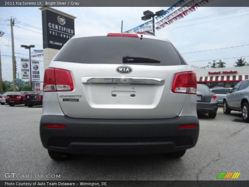 Bright Silver / Gray 2011 Kia Sorento LX