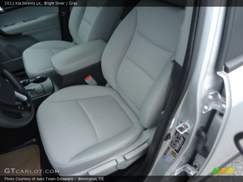 Bright Silver / Gray 2011 Kia Sorento LX