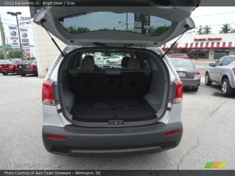 Bright Silver / Gray 2011 Kia Sorento LX