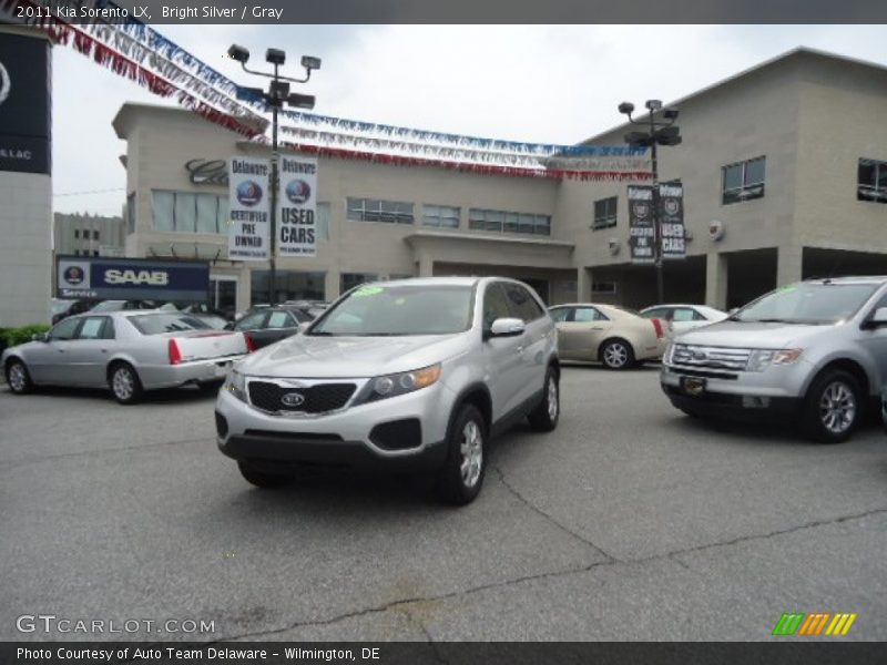 Bright Silver / Gray 2011 Kia Sorento LX
