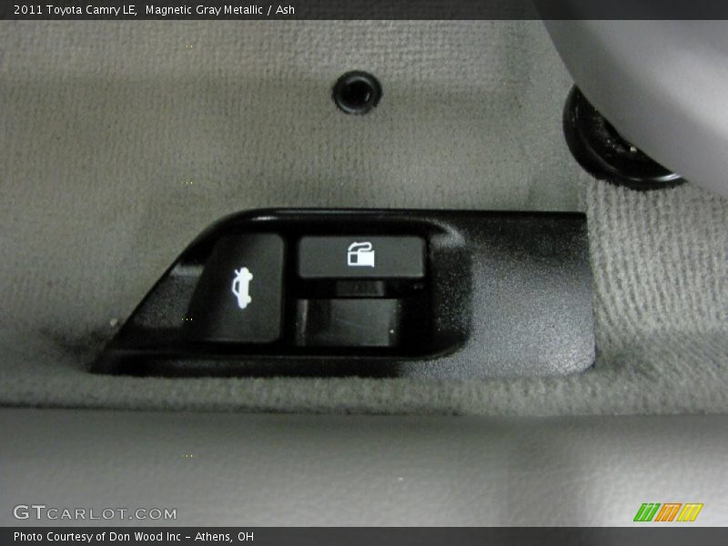 Magnetic Gray Metallic / Ash 2011 Toyota Camry LE