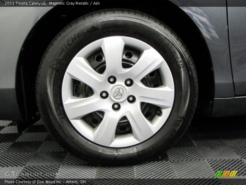 Magnetic Gray Metallic / Ash 2011 Toyota Camry LE