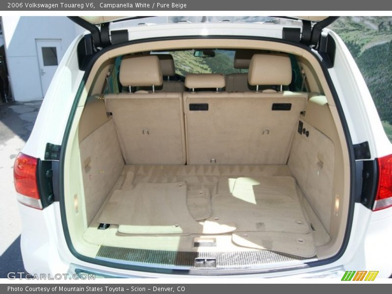 Campanella White / Pure Beige 2006 Volkswagen Touareg V6