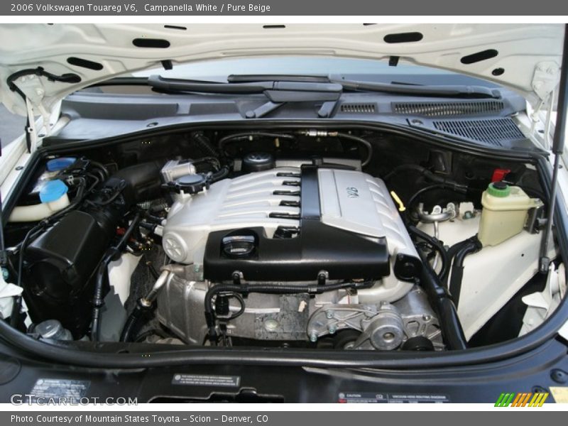Campanella White / Pure Beige 2006 Volkswagen Touareg V6