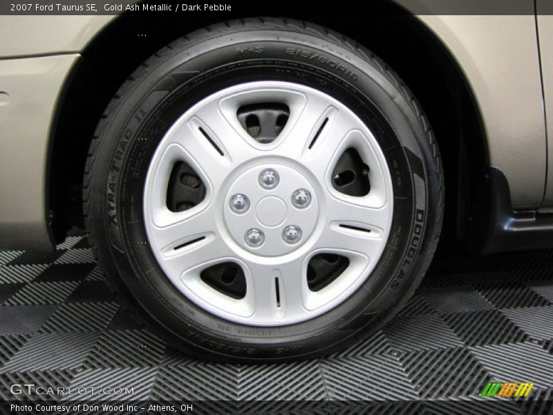 Gold Ash Metallic / Dark Pebble 2007 Ford Taurus SE