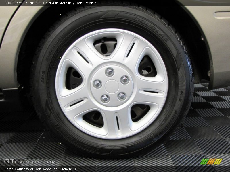 Gold Ash Metallic / Dark Pebble 2007 Ford Taurus SE