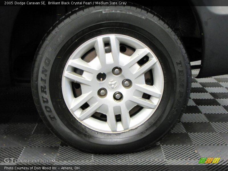 Brilliant Black Crystal Pearl / Medium Slate Gray 2005 Dodge Caravan SE