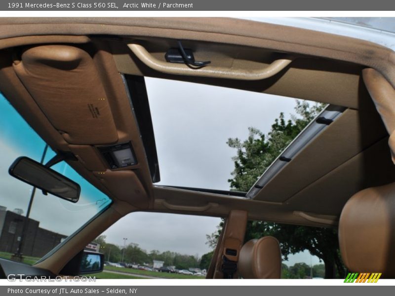 Sunroof of 1991 S Class 560 SEL