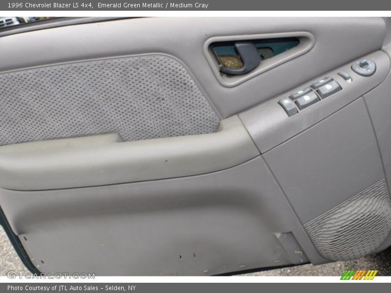 Emerald Green Metallic / Medium Gray 1996 Chevrolet Blazer LS 4x4