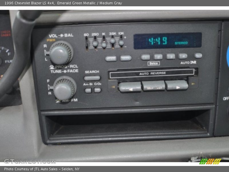 Emerald Green Metallic / Medium Gray 1996 Chevrolet Blazer LS 4x4