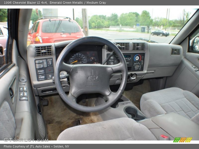 Emerald Green Metallic / Medium Gray 1996 Chevrolet Blazer LS 4x4