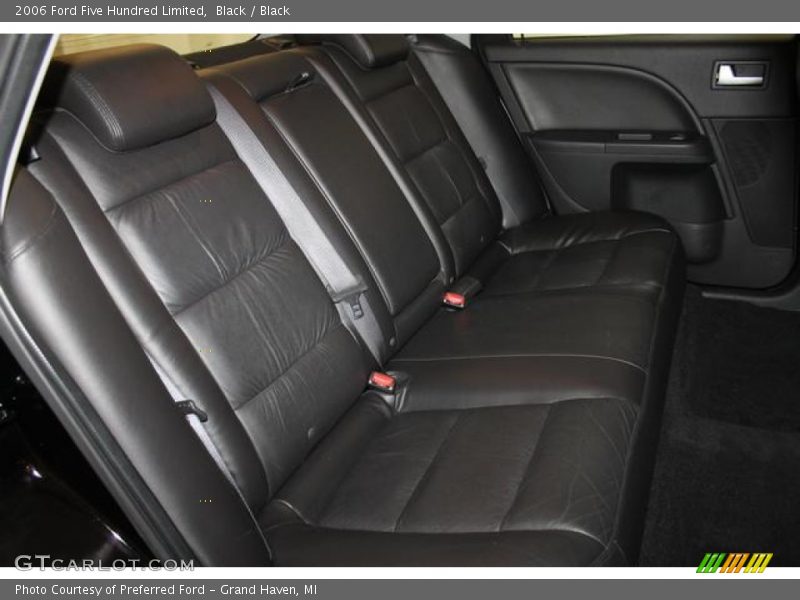 Black / Black 2006 Ford Five Hundred Limited