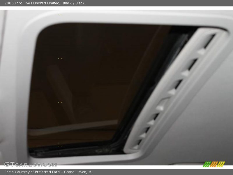 Black / Black 2006 Ford Five Hundred Limited