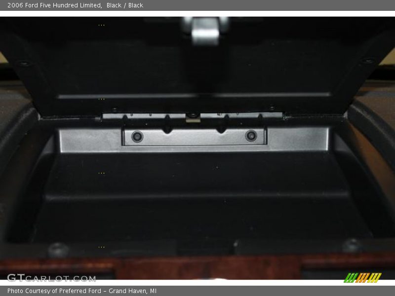 Black / Black 2006 Ford Five Hundred Limited