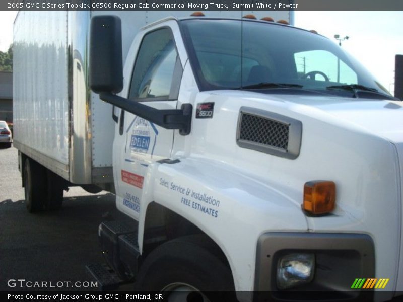Summit White / Pewter 2005 GMC C Series Topkick C6500 Regular Cab Commerical Moving Truck