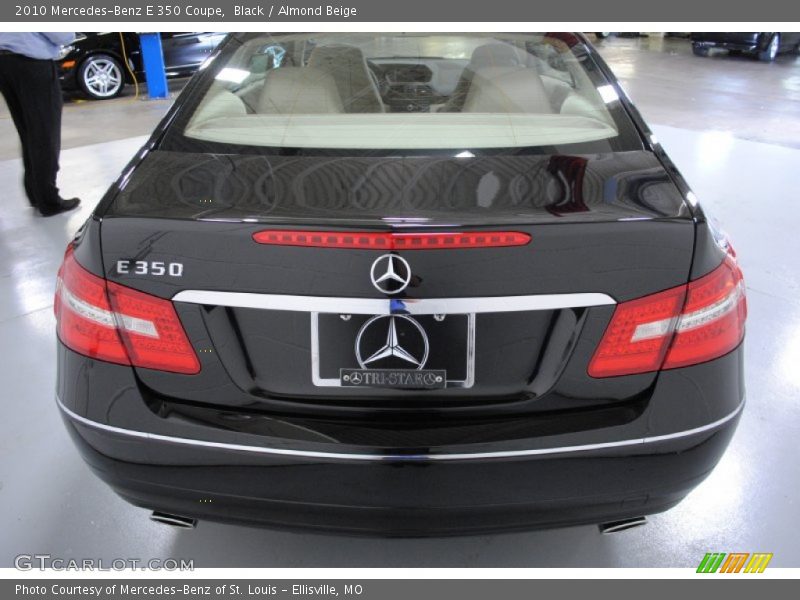 Black / Almond Beige 2010 Mercedes-Benz E 350 Coupe