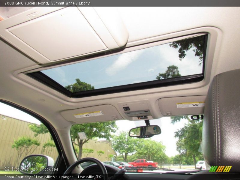 Sunroof of 2008 Yukon Hybrid