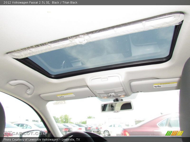 Black / Titan Black 2012 Volkswagen Passat 2.5L SE