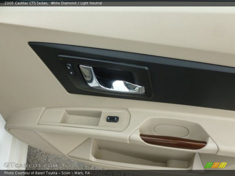 White Diamond / Light Neutral 2005 Cadillac CTS Sedan