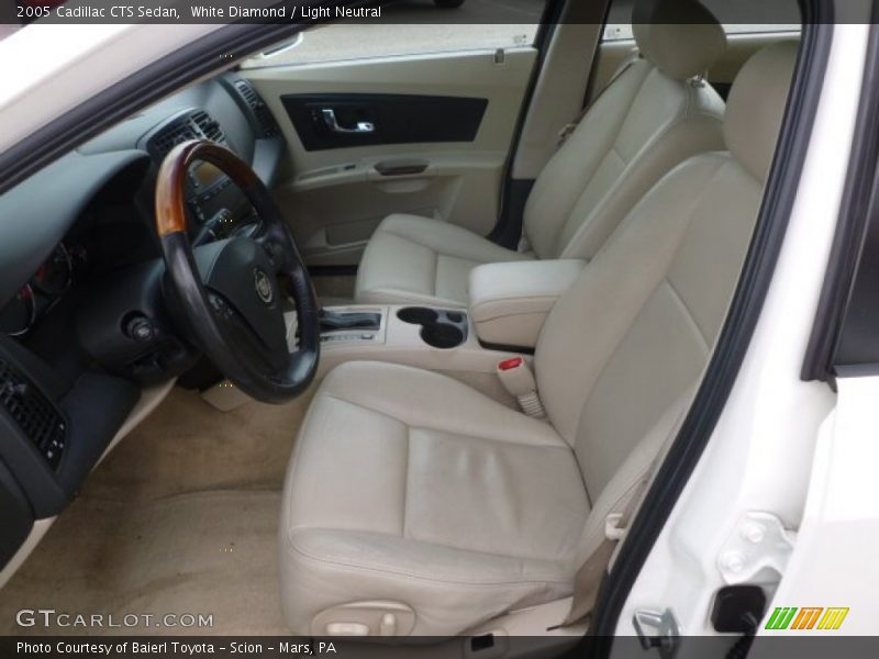 White Diamond / Light Neutral 2005 Cadillac CTS Sedan