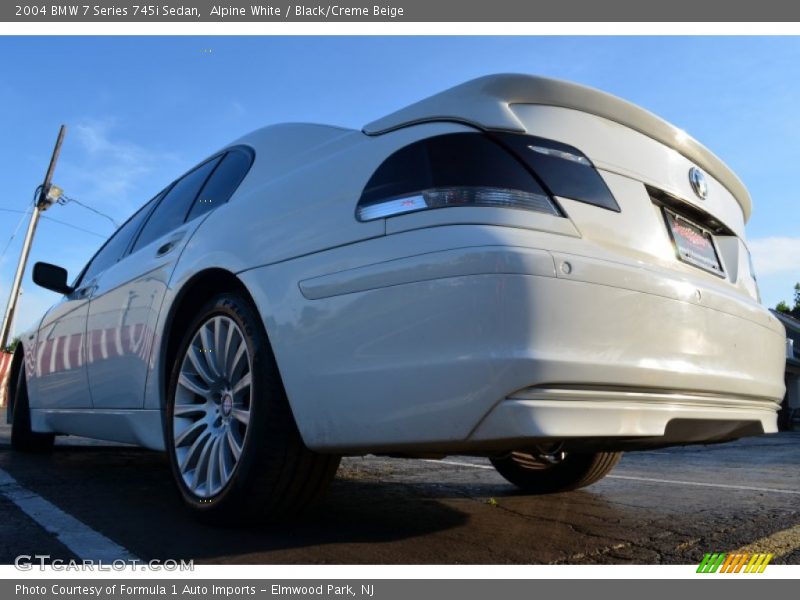 Alpine White / Black/Creme Beige 2004 BMW 7 Series 745i Sedan