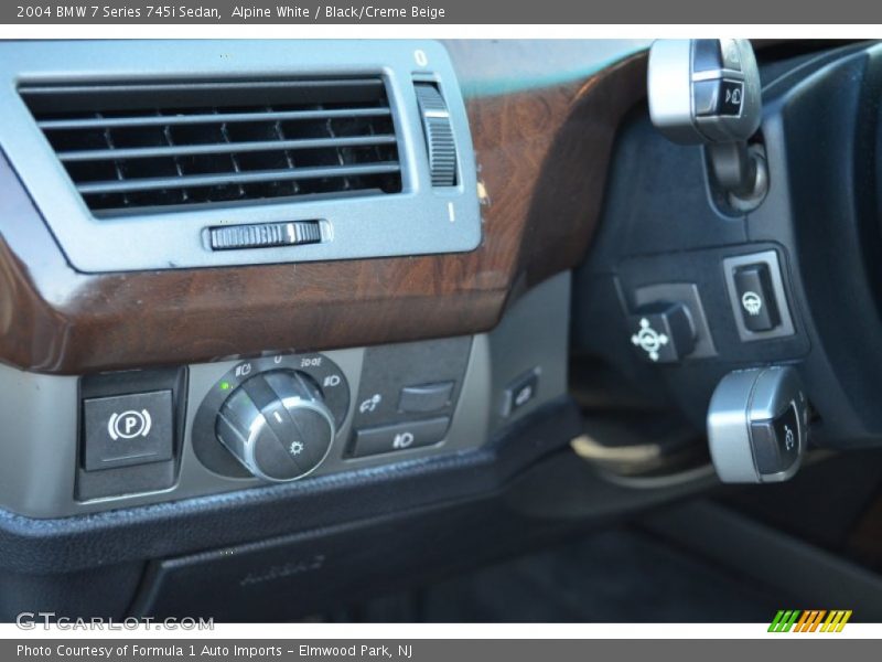 Alpine White / Black/Creme Beige 2004 BMW 7 Series 745i Sedan