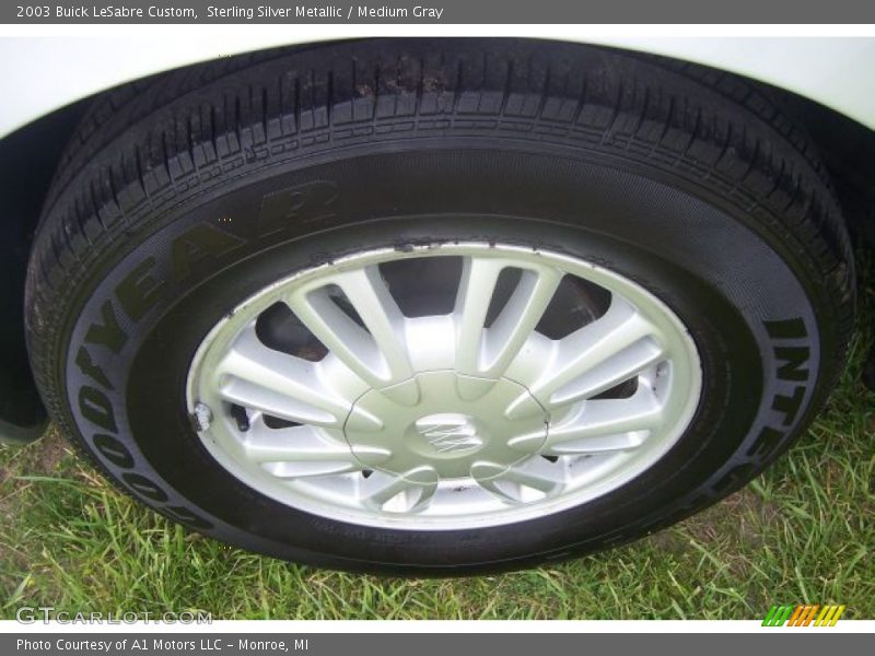 Sterling Silver Metallic / Medium Gray 2003 Buick LeSabre Custom