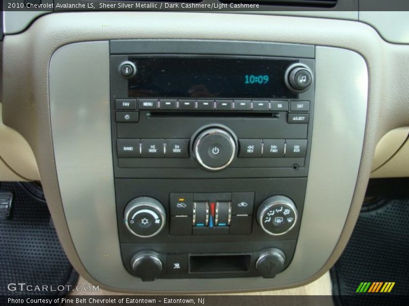 Sheer Silver Metallic / Dark Cashmere/Light Cashmere 2010 Chevrolet Avalanche LS