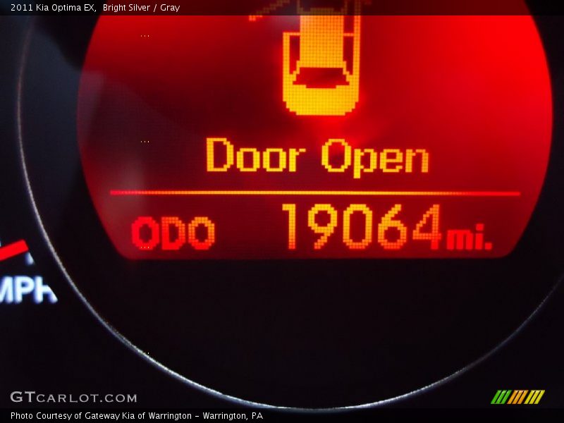 Bright Silver / Gray 2011 Kia Optima EX