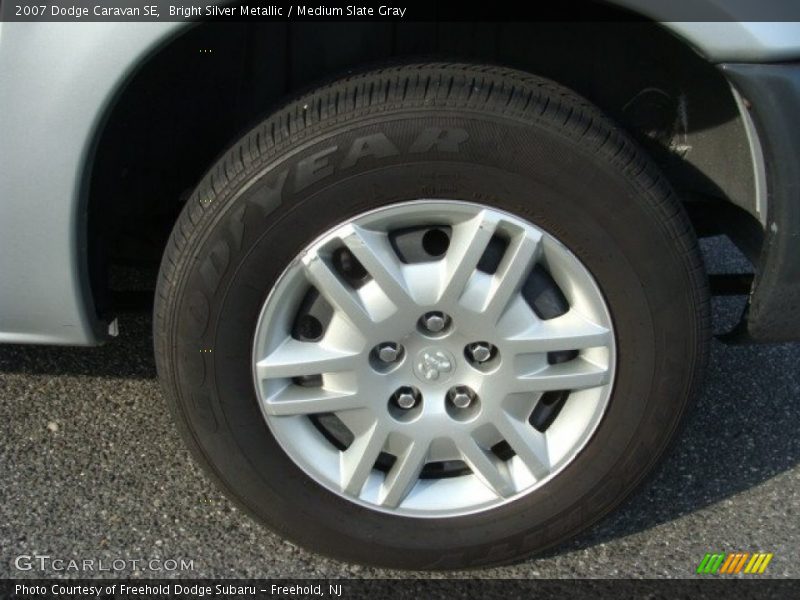 Bright Silver Metallic / Medium Slate Gray 2007 Dodge Caravan SE