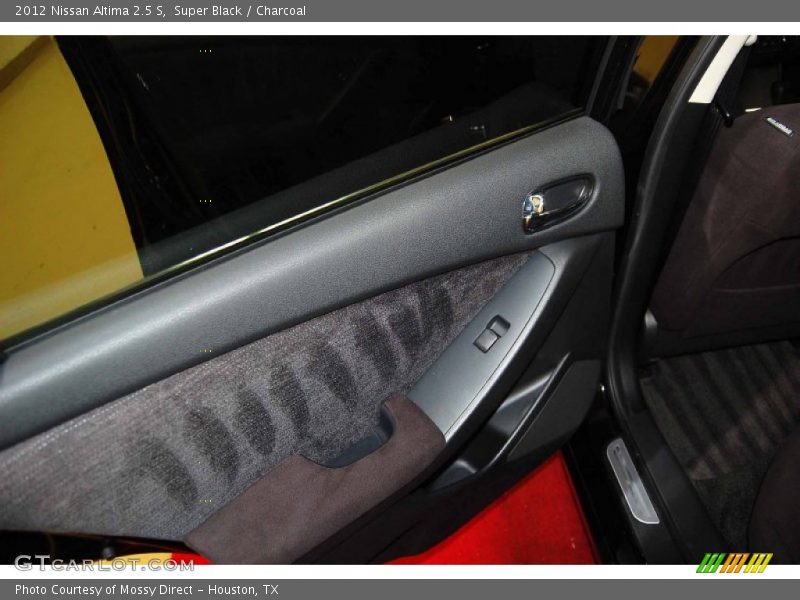 Super Black / Charcoal 2012 Nissan Altima 2.5 S