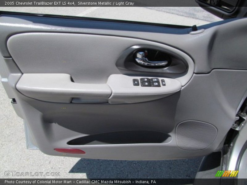 Silverstone Metallic / Light Gray 2005 Chevrolet TrailBlazer EXT LS 4x4