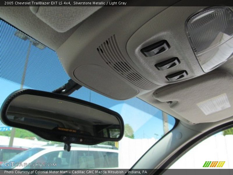 Silverstone Metallic / Light Gray 2005 Chevrolet TrailBlazer EXT LS 4x4