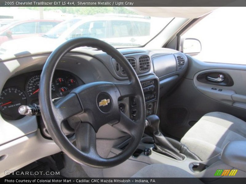 Silverstone Metallic / Light Gray 2005 Chevrolet TrailBlazer EXT LS 4x4