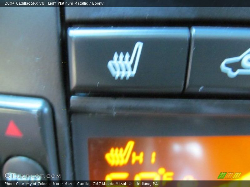 Light Platinum Metallic / Ebony 2004 Cadillac SRX V8