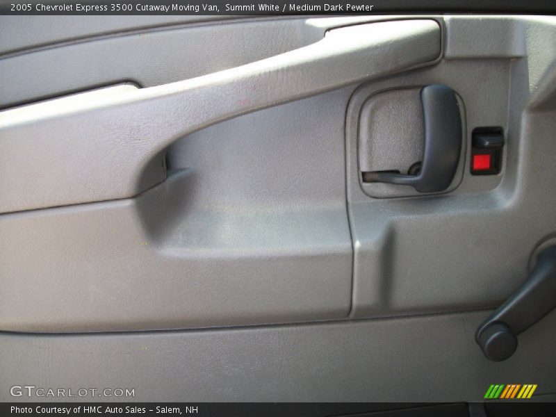 Summit White / Medium Dark Pewter 2005 Chevrolet Express 3500 Cutaway Moving Van
