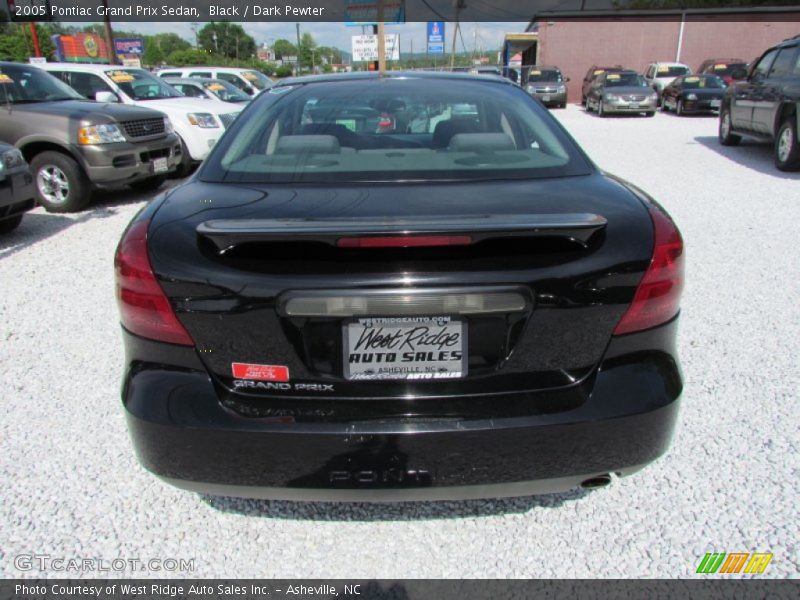 Black / Dark Pewter 2005 Pontiac Grand Prix Sedan