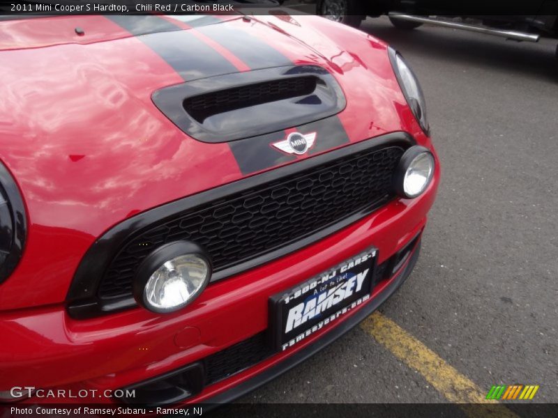 Chili Red / Carbon Black 2011 Mini Cooper S Hardtop