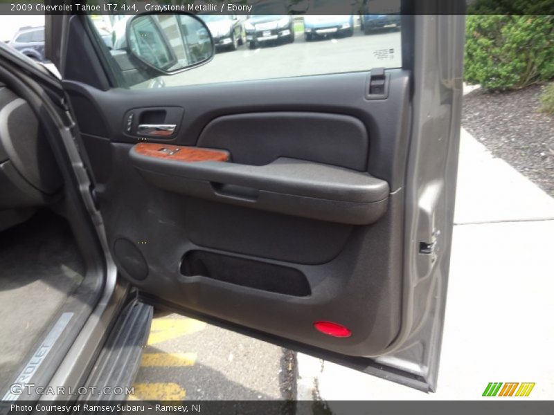 Graystone Metallic / Ebony 2009 Chevrolet Tahoe LTZ 4x4