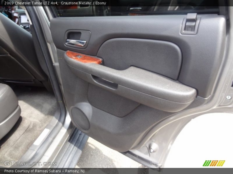 Graystone Metallic / Ebony 2009 Chevrolet Tahoe LTZ 4x4