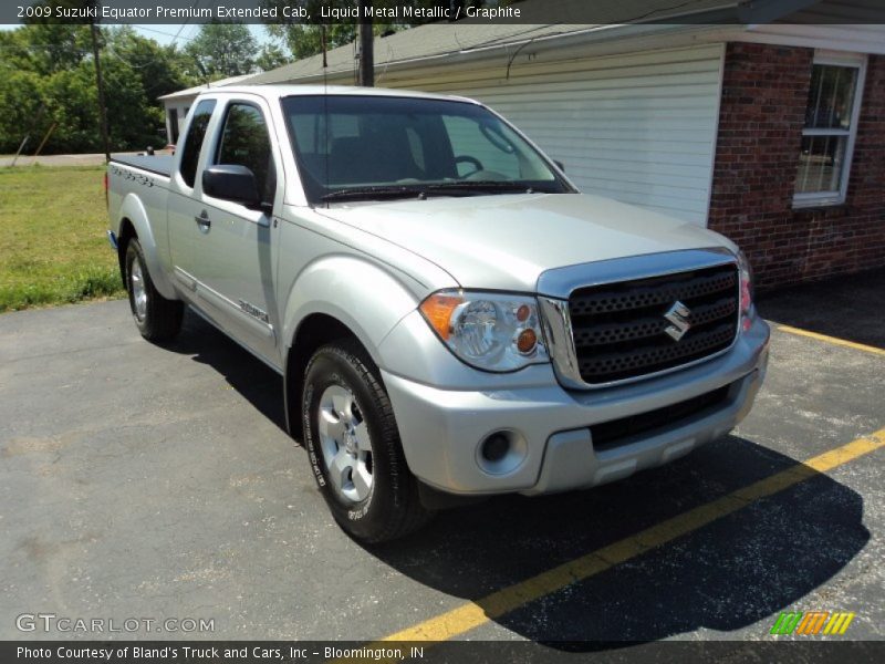 Liquid Metal Metallic / Graphite 2009 Suzuki Equator Premium Extended Cab