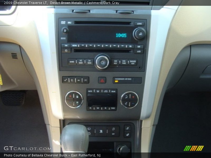 Desert Brown Metallic / Cashmere/Dark Gray 2009 Chevrolet Traverse LT